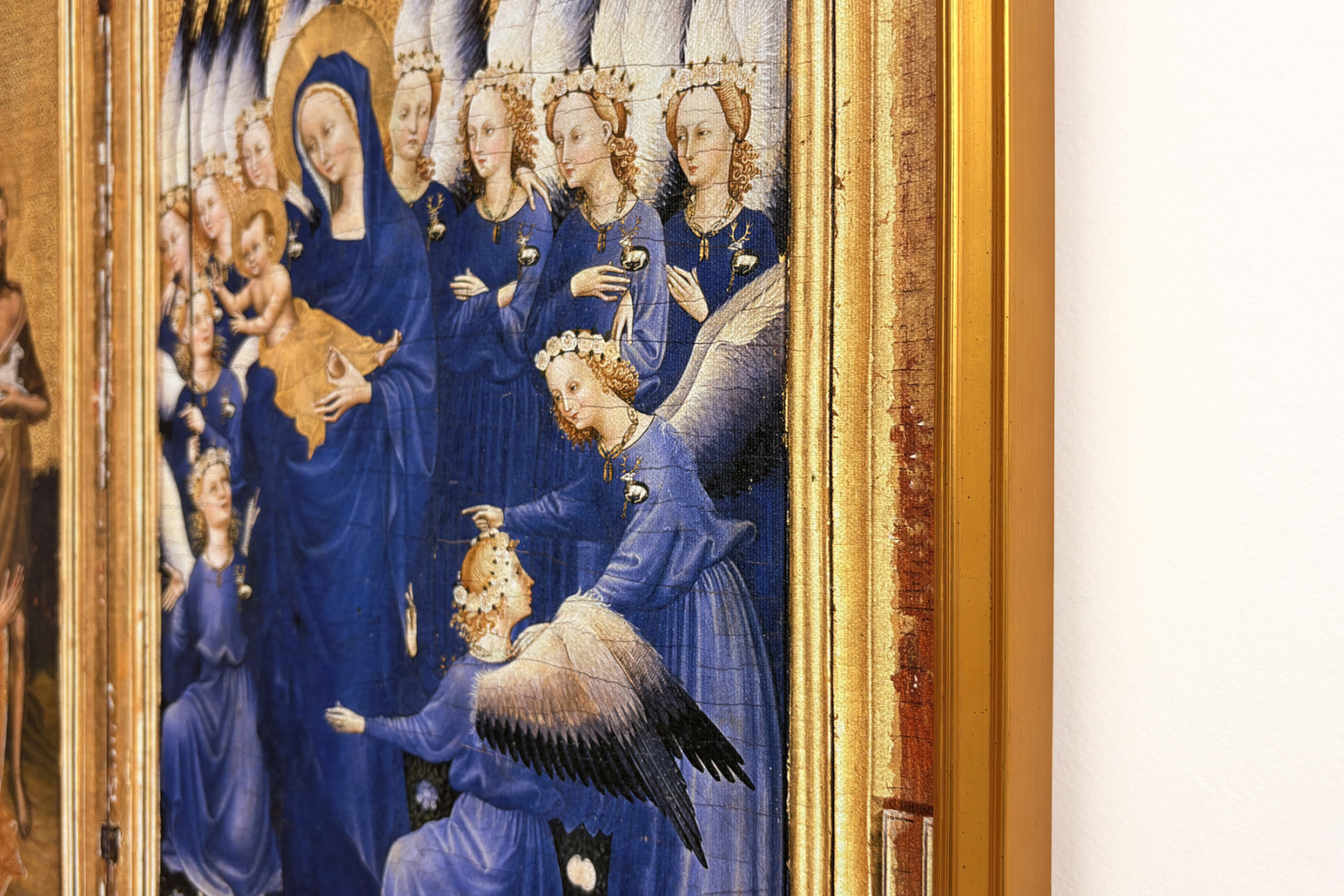 Richard II Esittivät Neitsyelle ja lapselle hänen suojeluspyhimys Johannes Kastaja ja pyhät Edward ja Edmund, n. 1395-1399 (munan tempera tammen päällä) - Master of the Wilton Diptych