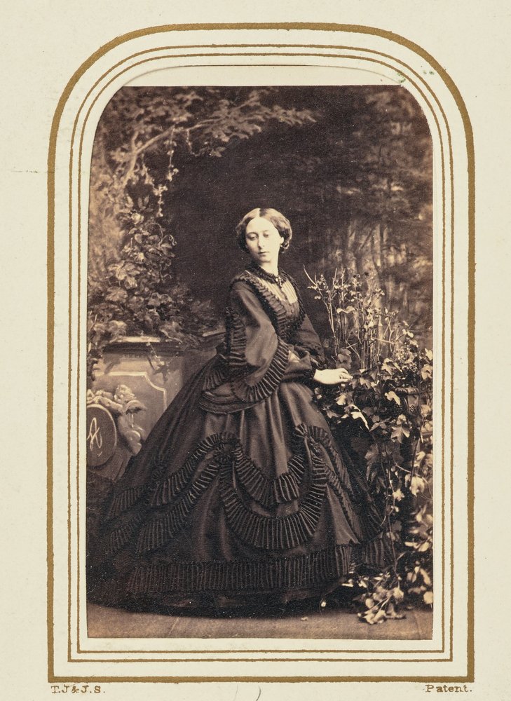 [Liisa (1843 - 1878), Hessenin suurherttuatar] tekijältä Camille Silvy