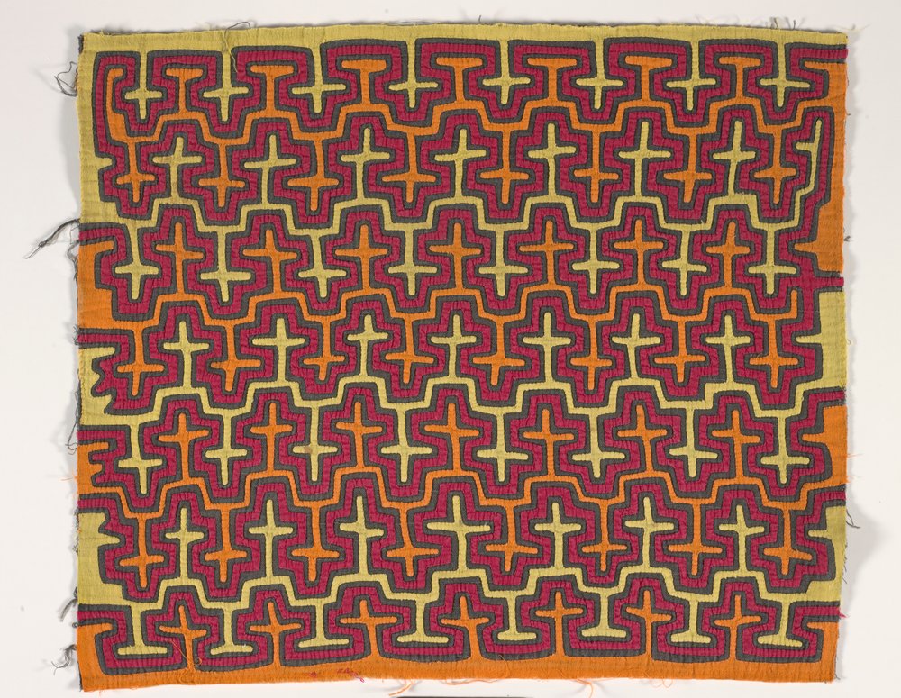Shirt Panel (mola), n. 1950 (applikoitu puuvilla) tekijältä Kuna Indian Culture