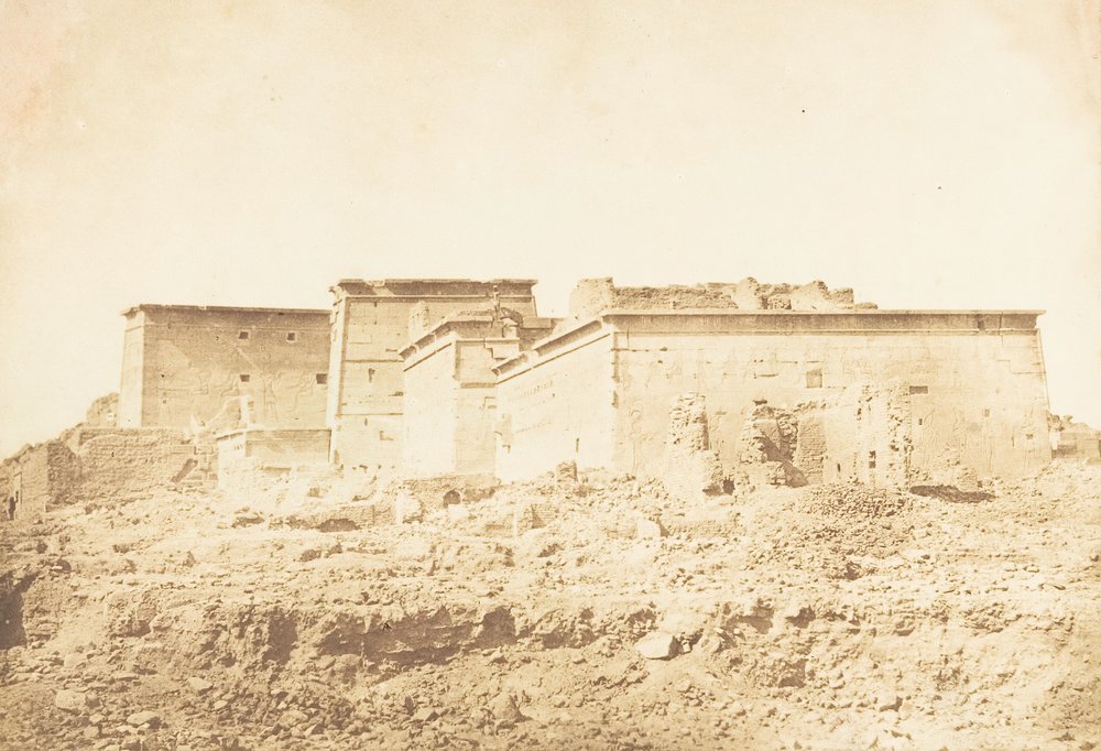 Isisin temppelin kompleksi Philaessa - Näkymä pohjoisesta, huhtikuu 1850. tekijältä Maxime Du Camp