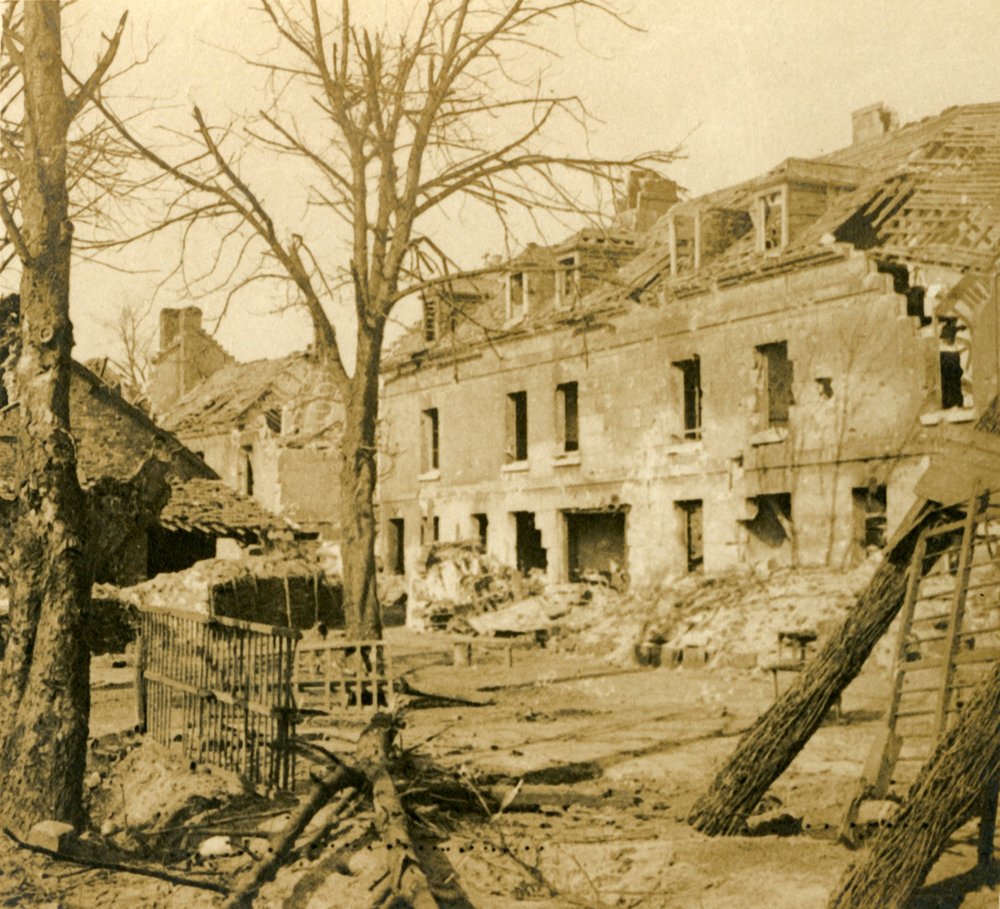 Lasitehdas Soissonsissa, Pohjois-Ranskassa, c1914-c1918 tekijältä Unbekannt