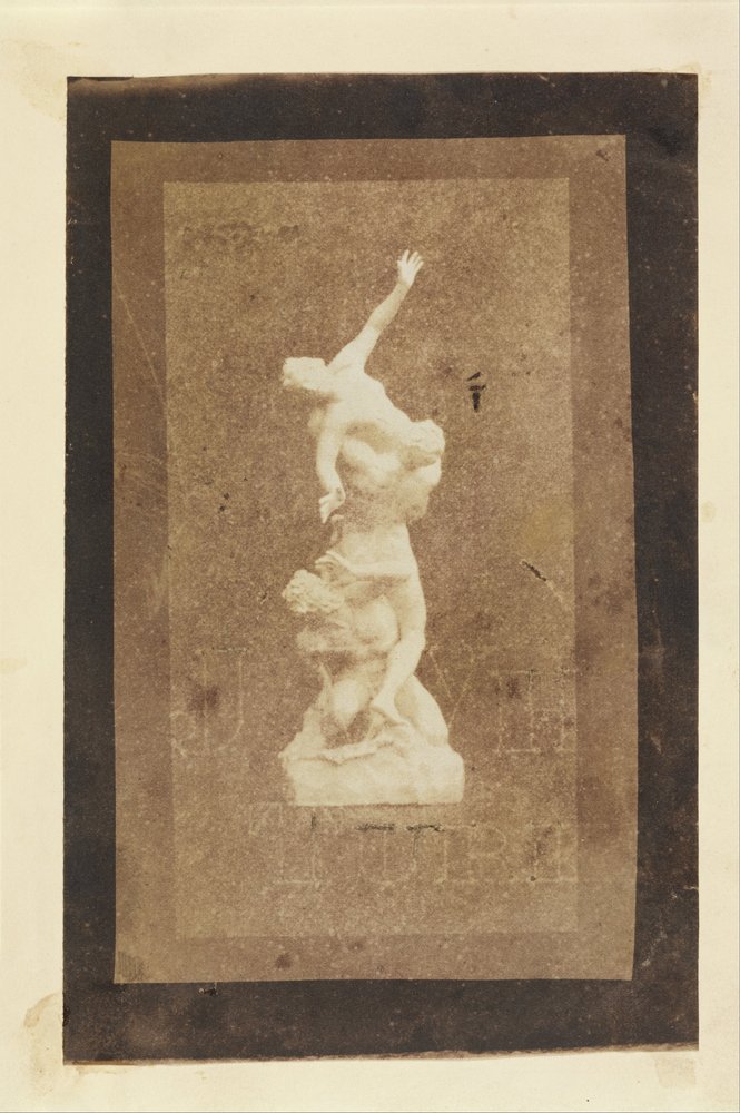 Sabines -raiskauksen patsas (Brewsterin kopio Talbot -printistä) tekijältä William Henry Fox Talbot