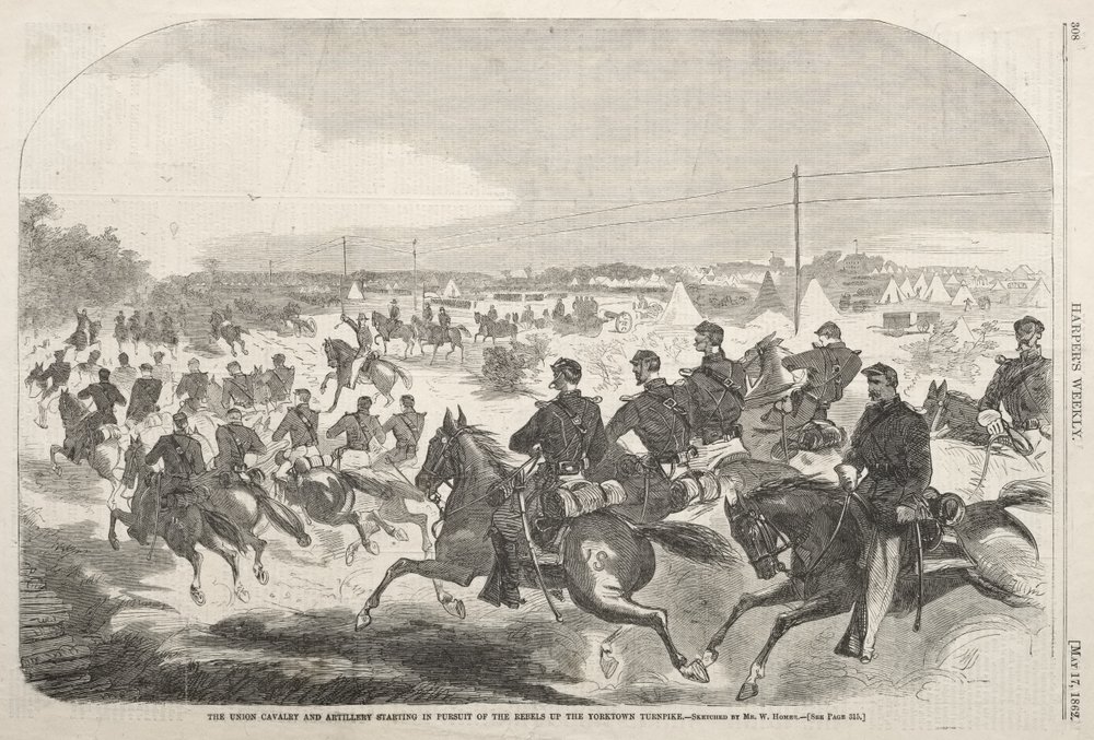 Unionin ratsuväki ja tykistö lähdössä kapinallisten perään Yorktownin kiertotietä pitkin. tekijältä Winslow Homer
