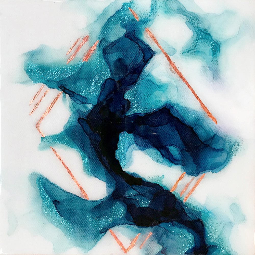 Syvä sinivihreä kuparivirta tekijältä Alyson Storms