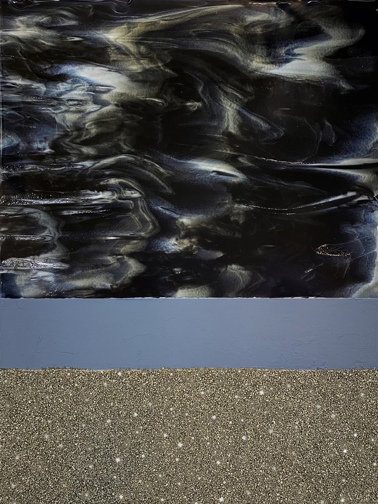 Pyörteinen keskiyön kimallus tekijältä Alyson Storms