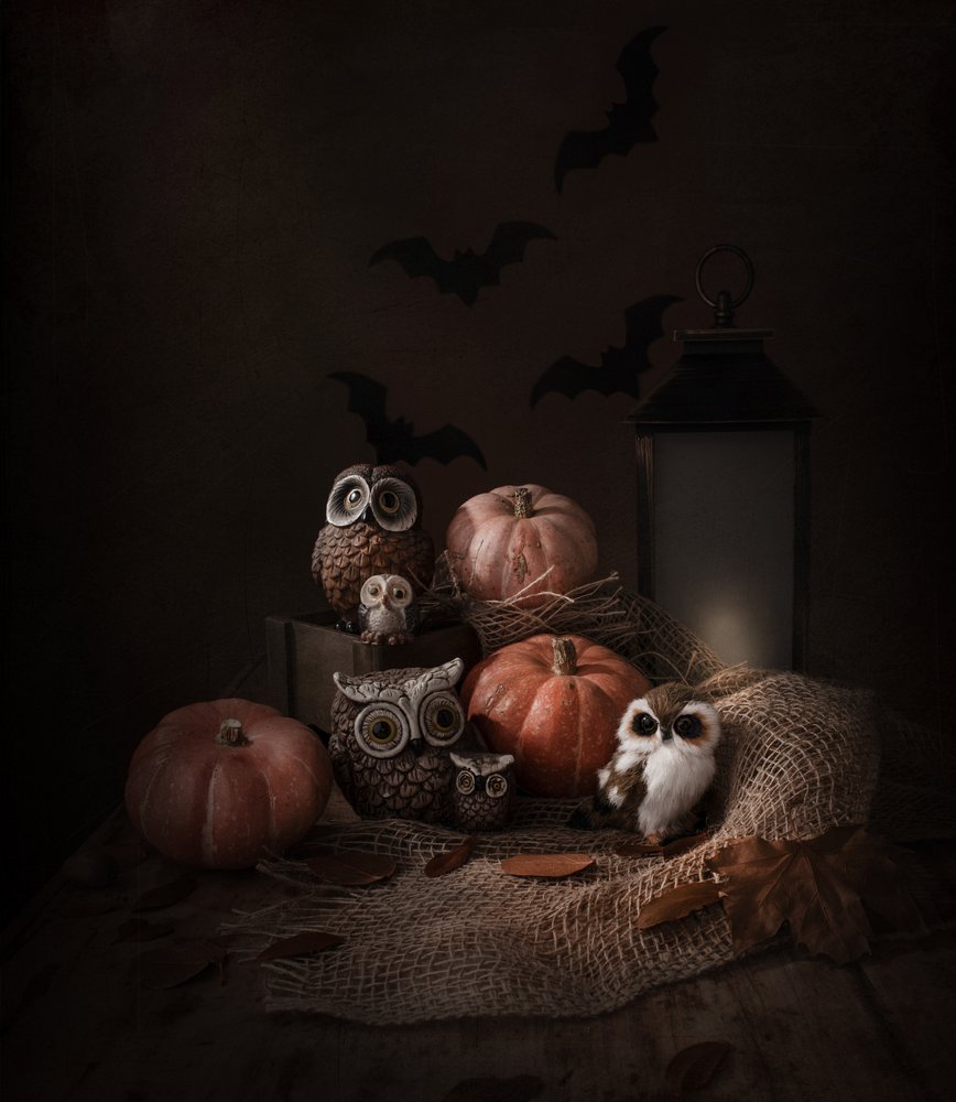 Halloween-pöllöt ja kurpitsat tekijältä Margareth Perfoncio