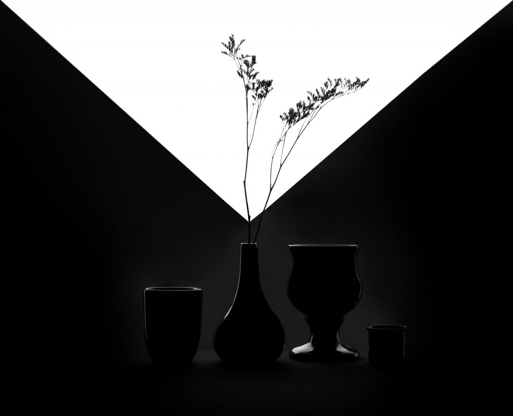 Minimalistinen geometrinen asetelma tekijältä Margareth Perfoncio