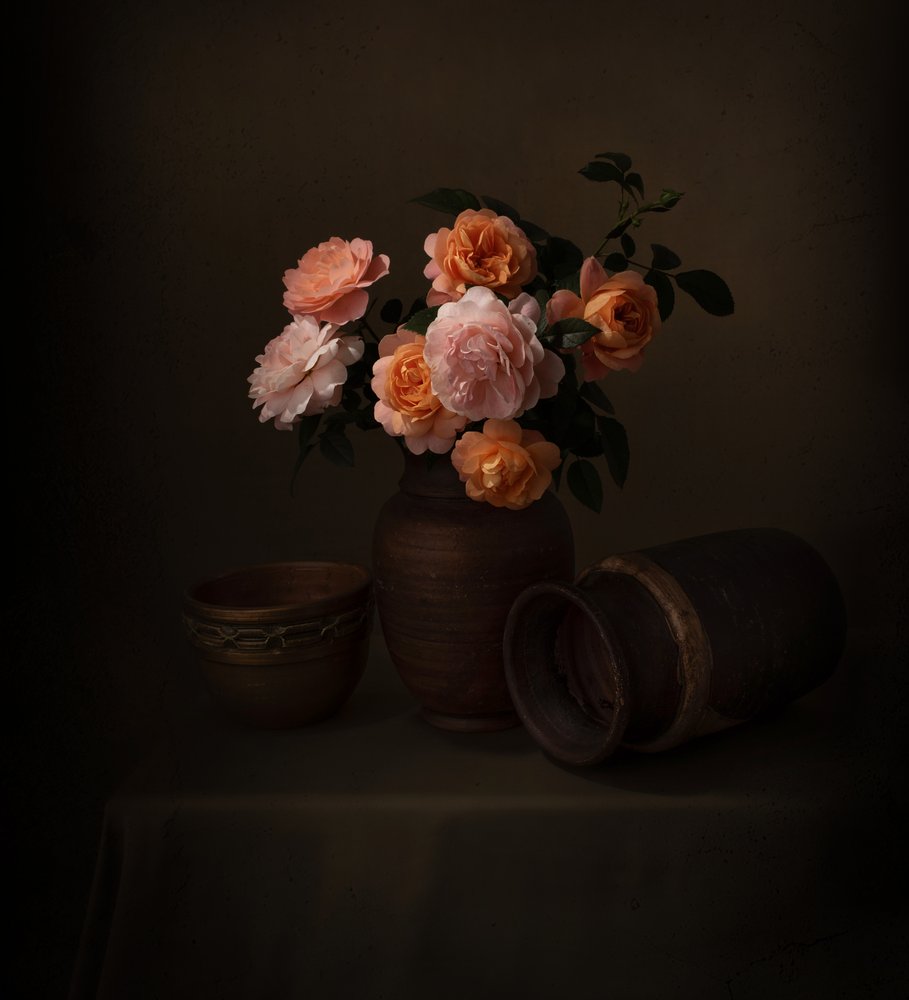 Moody Rose -asetelma tekijältä Margareth Perfoncio