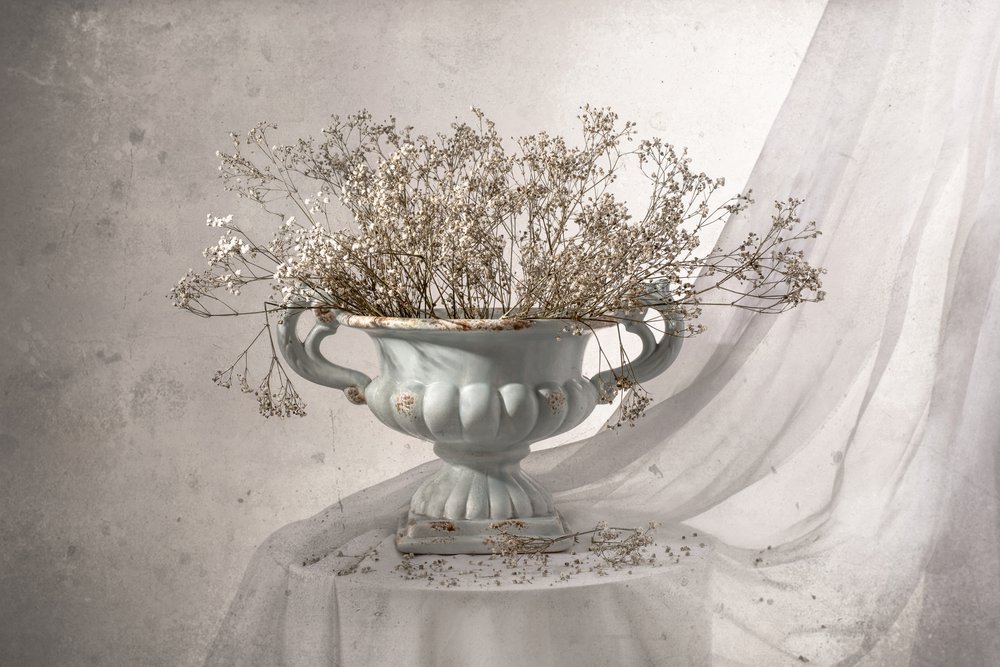 Shabby Chic -tyylinen kukka-asetelma tekijältä Margareth Perfoncio