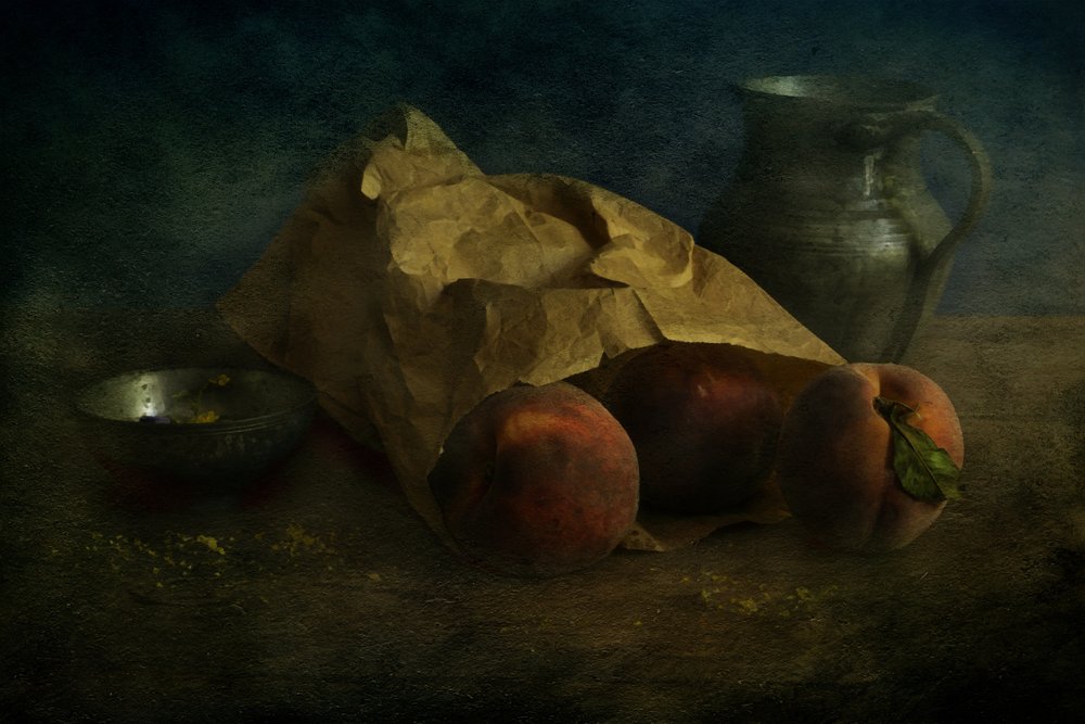 Moody Peaches -asetelma tekijältä Ramiz Sahin