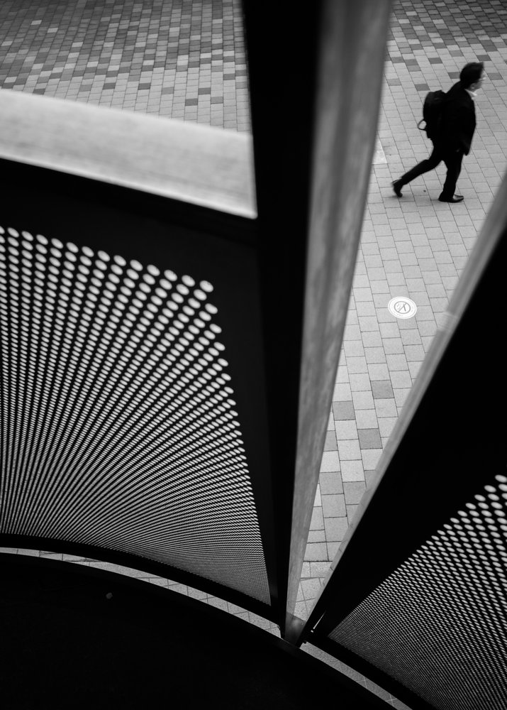 Geometrinen kaupunkikävely tekijältä Satoshi Hata