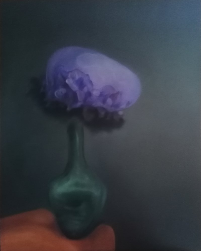 Salaperäinen violetti kukinto tekijältä Stefano Mazzolini