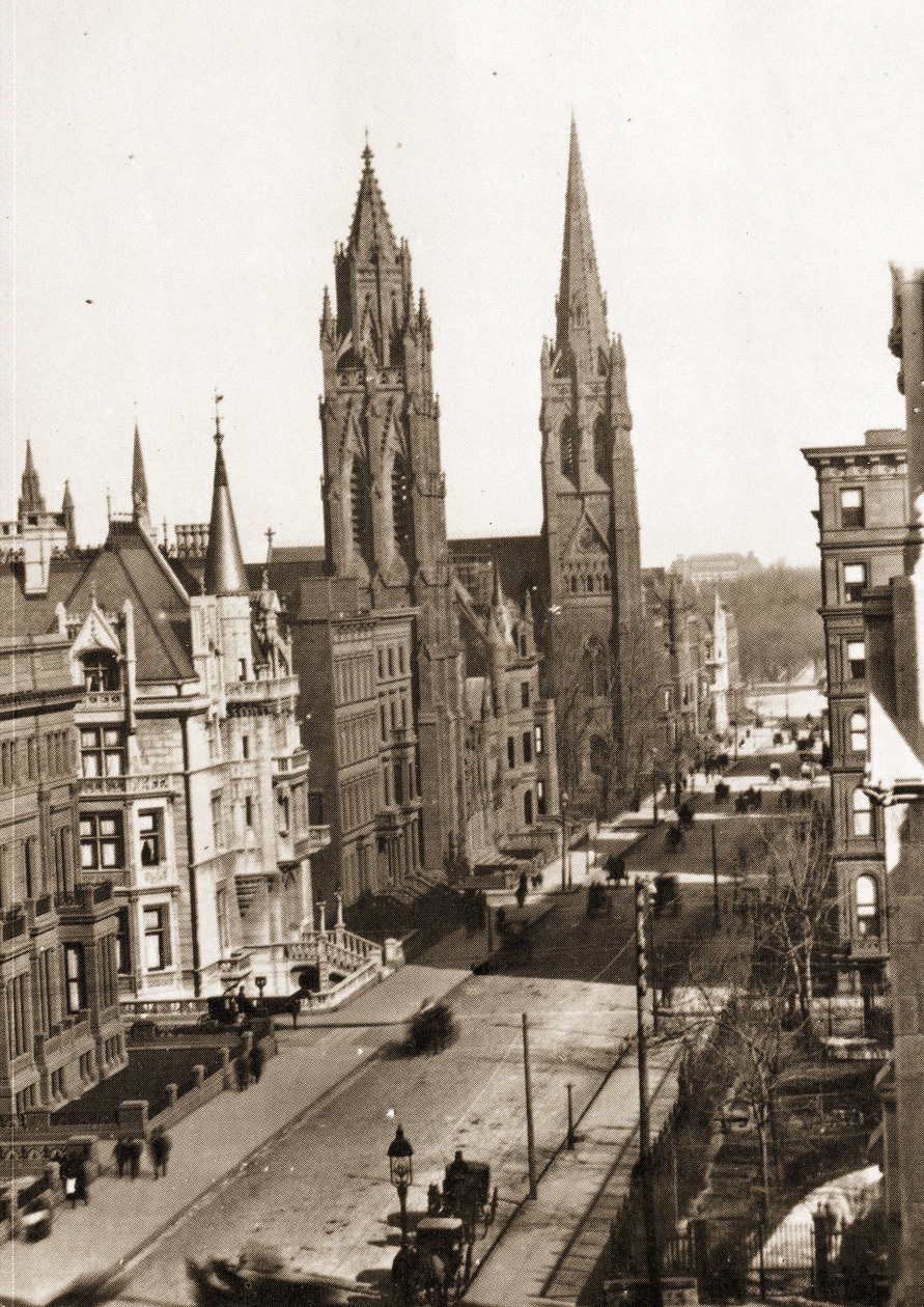 Kartanoita ja kirkkoja 5th Avenuella, Central Parkin alapuolella, New York City, noin 1884. tekijältä American Photographer