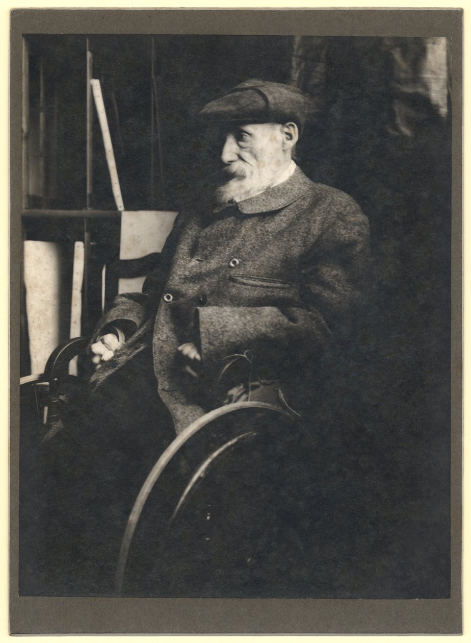Auguste Renoir (1841-1919) pyörätuolissa tekijältä French Photographer