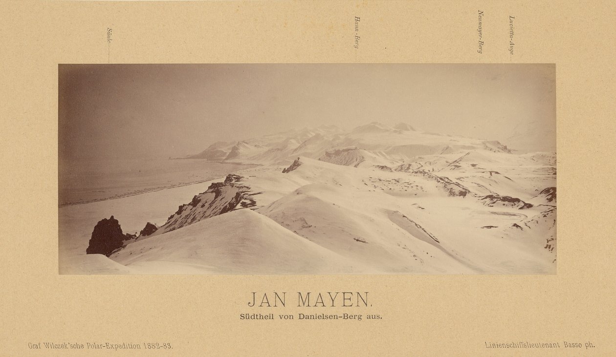 Jan Mayen, Danielsen-Bergin eteläosa. tekijältä (Linienschiffs Lieutenant) Richard Basso