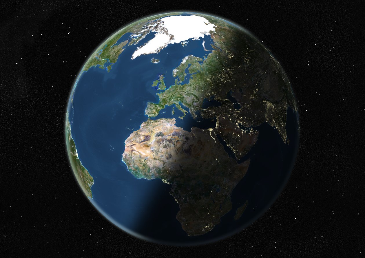 Maailmapallo keskitetty Eurooppaan ja Afrikkaan, tosi värillinen satelliittikuva tekijältä Unknown