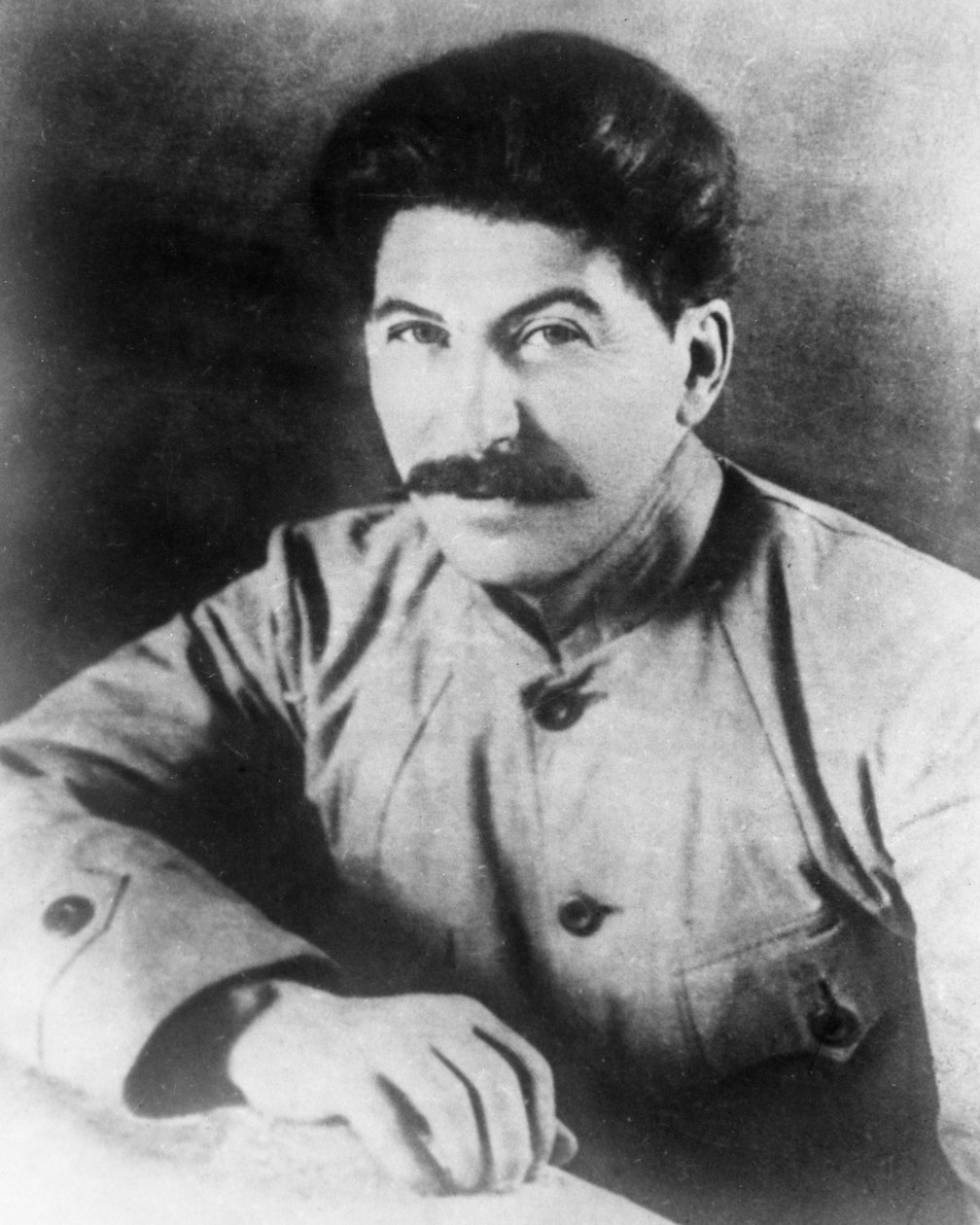 Josif Stalin vuonna 1917. tekijältä Unknown