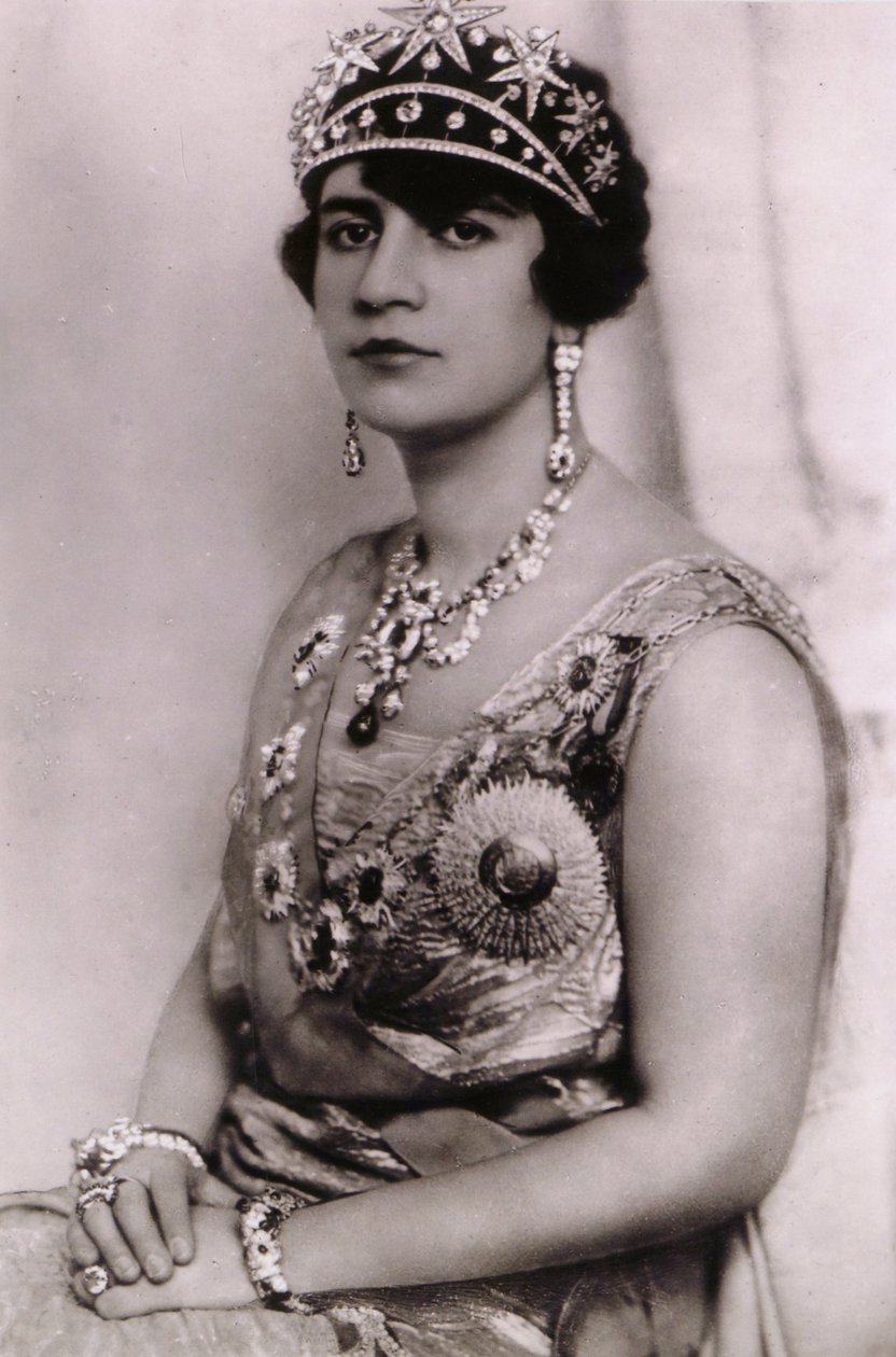 Muotokuva Afganistanin kuningatar Soraya Tarzista, n. 1928 tekijältä Unknown