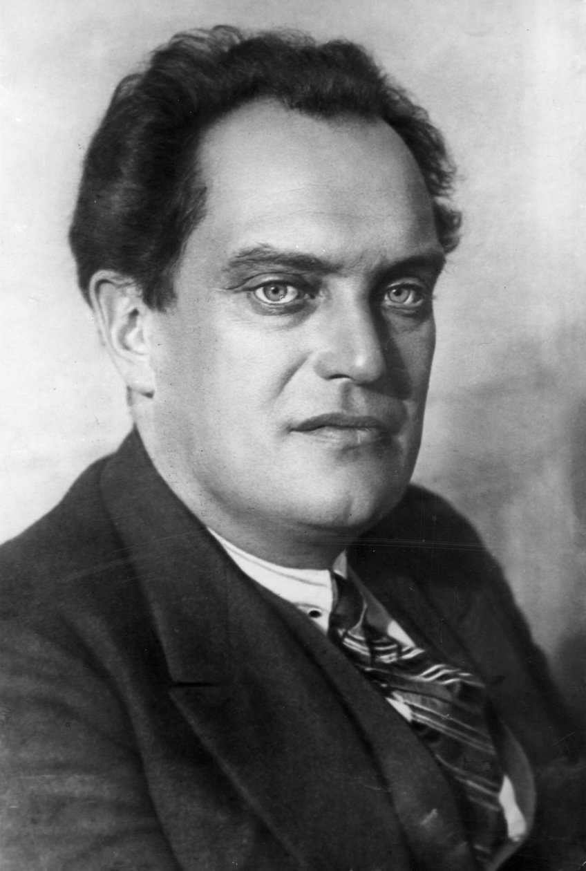 Valerian V, Kuybyshev (1888-1935), Neuvostoliiton poliitikko, kansantalouden korkeimman neuvoston puheenjohtaja (1928-1930). tekijältä Unknown