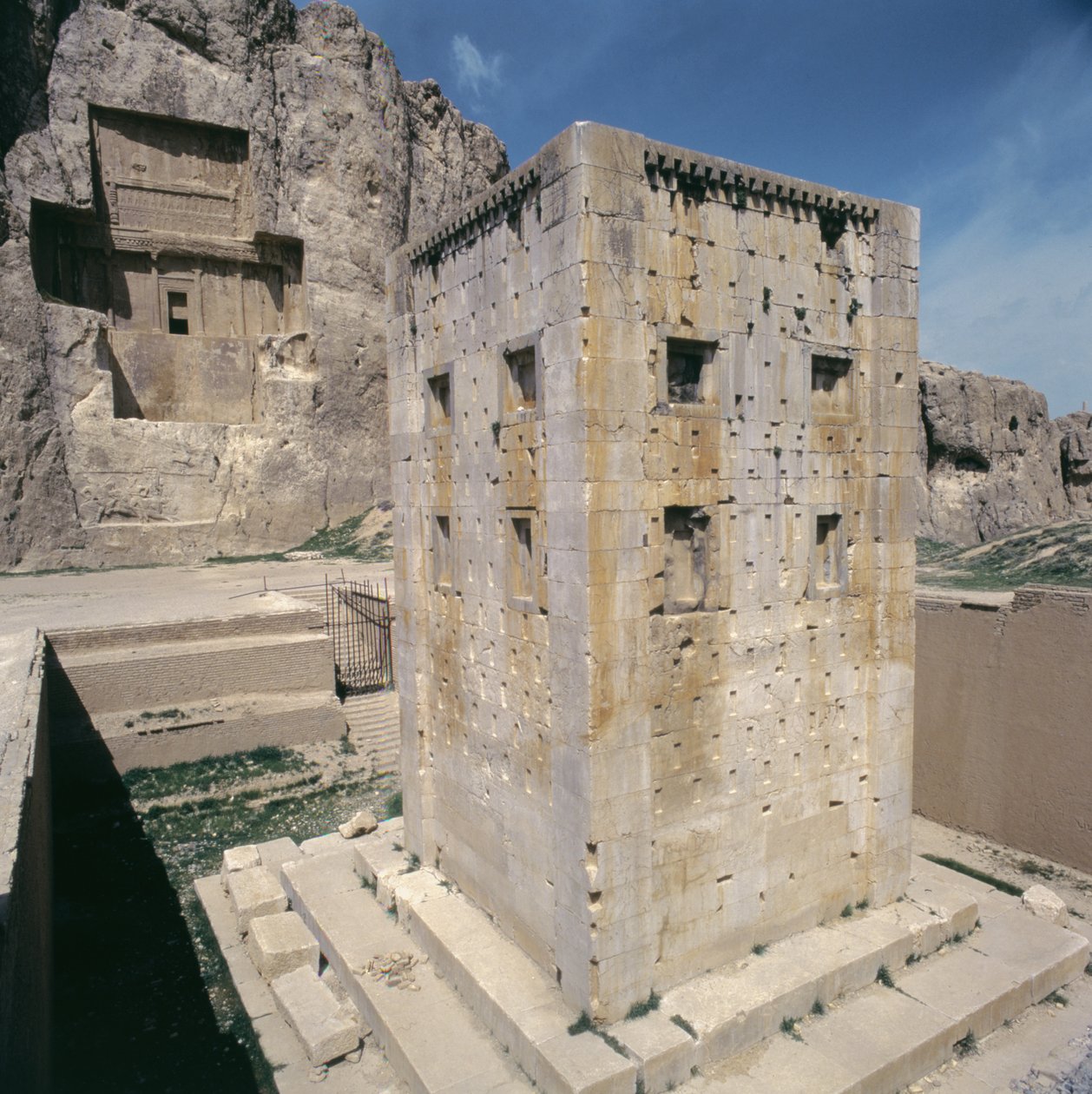 Zoroasterin Kabah, noin 500 eaa tekijältä Achaemenid