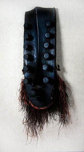 Oubi-naamio (puu ja kuitu) tekijältä African
