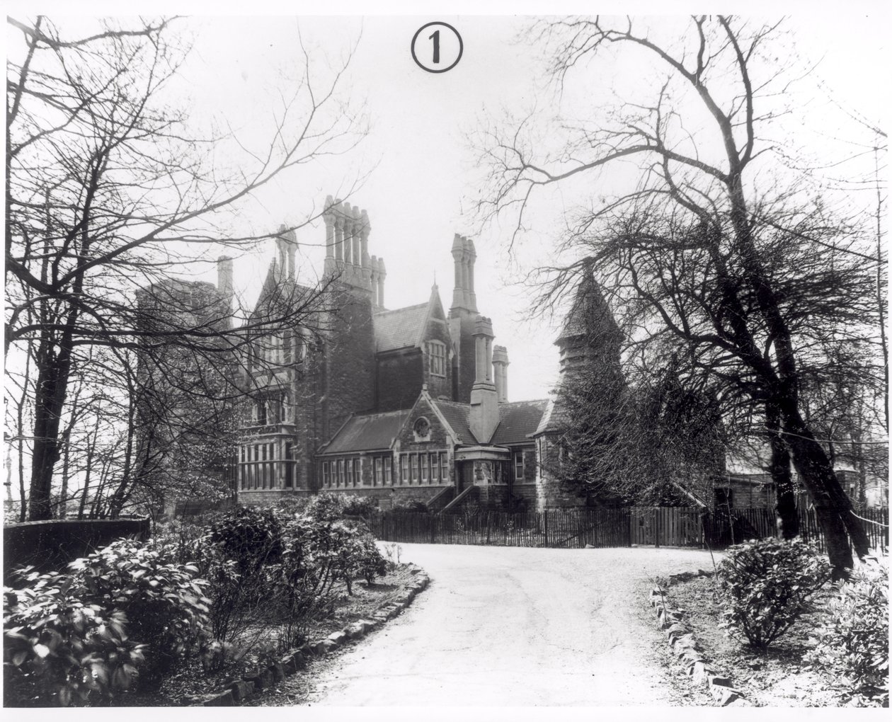 Meanwood Towers, rakennettu 1867, 1950 tekijältä English Photographer