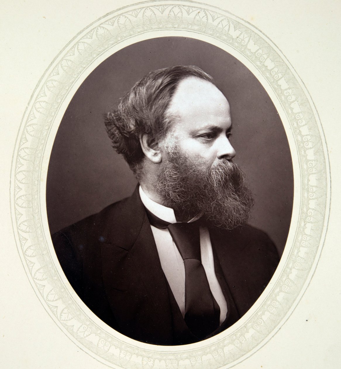 Samuel Plimsoll tekijältä English Photographer