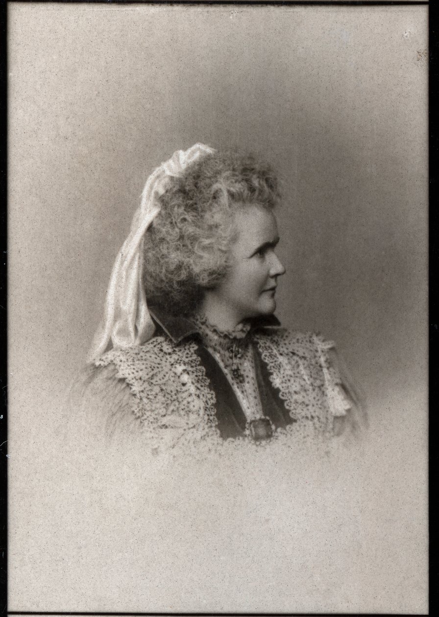 Elisabeth Wiedin (1843-1916), Romanian kuningatarpuolison muotokuva. tekijältä French Photographer