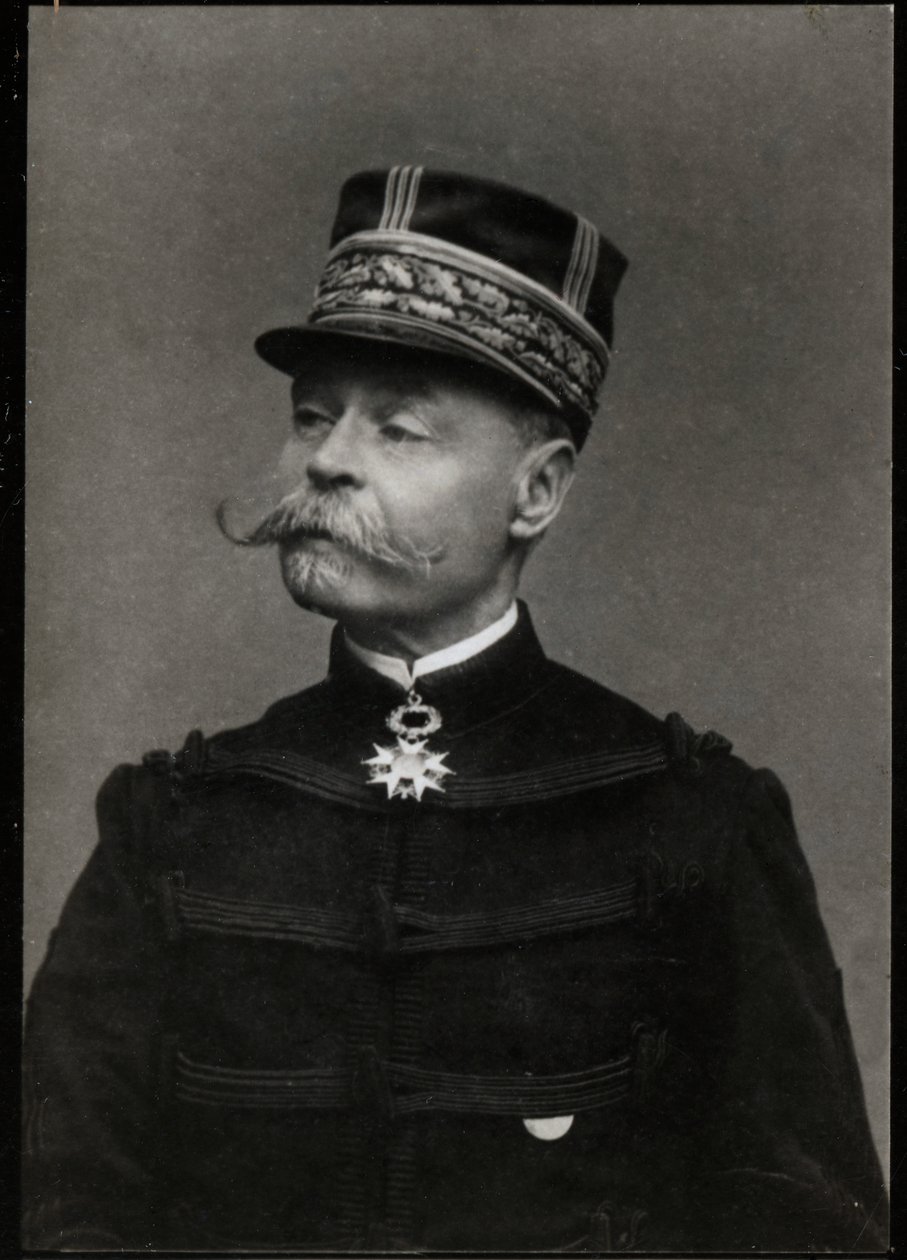 Muotokuva Emile Auguste Francois Zurlindenista (1837-1929), ranskalaisesta kenraalista ja poliitikosta. tekijältä French Photographer