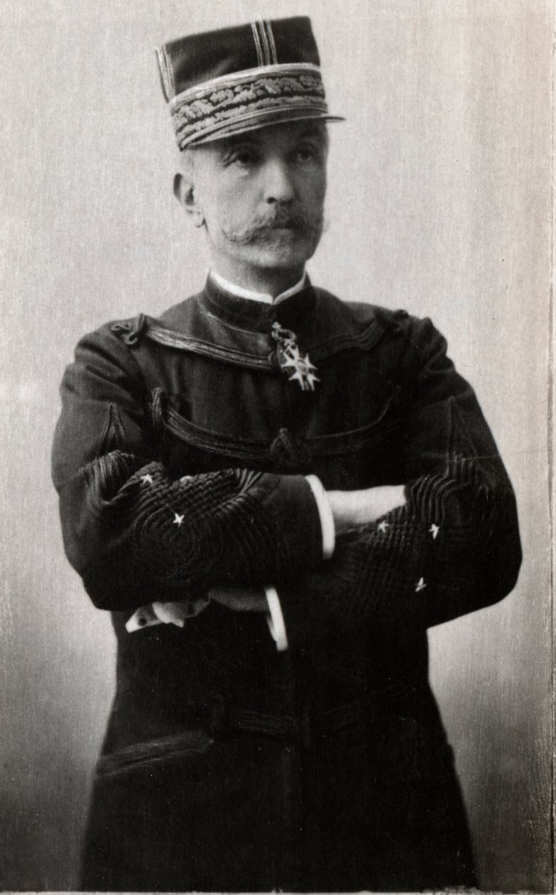 Ranskan kenraalin Raoul Le Mouton de Boisdeffren (1839 -1919) muotokuva. tekijältä French Photographer