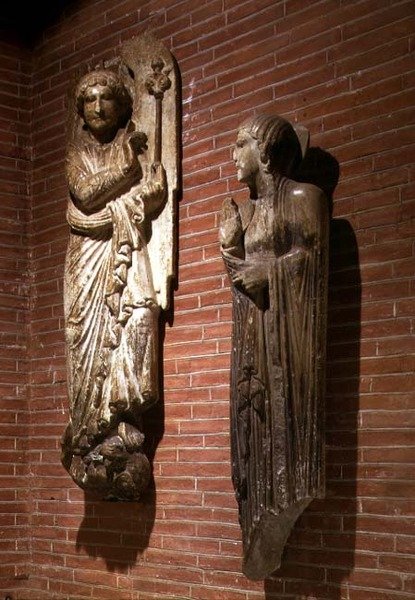 Marian ilmestyksen hahmot, St. Serninin ulkopuolelta, n. 1200 (katso myös 223471) tekijältä French School