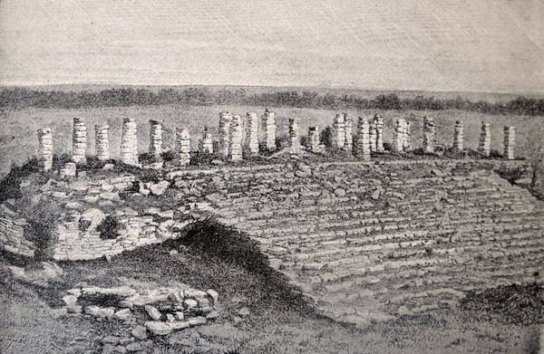 Great Pyramid and Gallery of Ake, The Ancient Cities of the New World, kirjoittanut Claude-Joseph-Desire Charnay, pubi. 1887 tekijältä French School