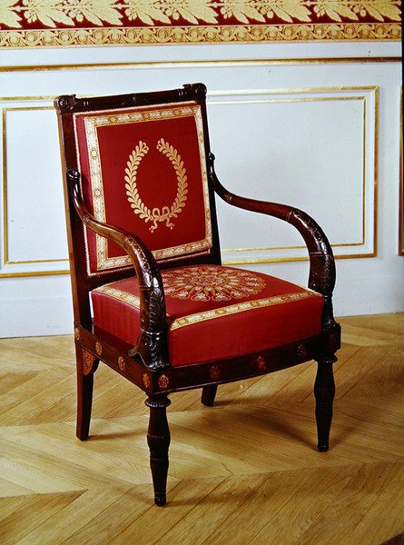 Imperial-tyylinen tuoli (mahonki ja kirjailtu verhoilu) tekijältä French School