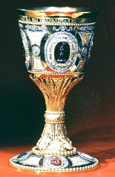 Malja, n. 1791 (kulta ja timantit) (katso myös 236466) tekijältä Russian School