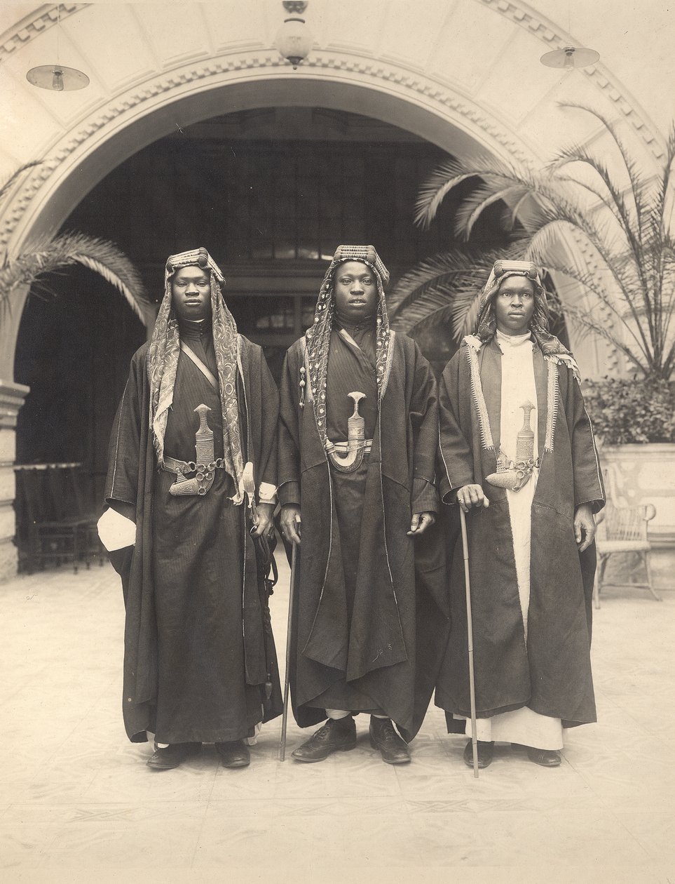 Sherif Abdullahin palvelijat, Jerusalem, 1921 tekijältä A. Reid