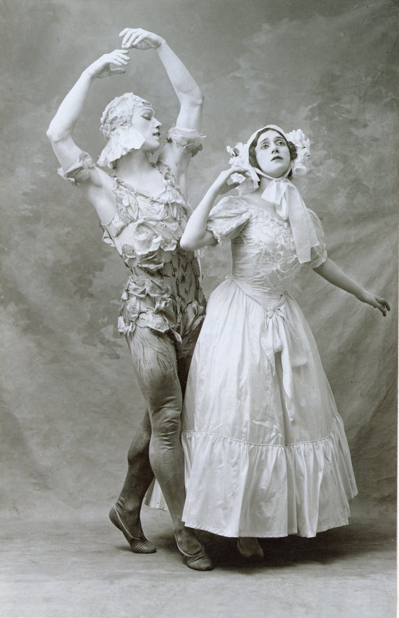 Nijinski ja Karsavina tanssivat Carl Maria von Weberin (1786-1826) baletissa "Le Spectre de la Rose" Paris Chatelet -teatterissa 5. kesäkuuta 1912 (seepiakuva) tekijältä A. Bert