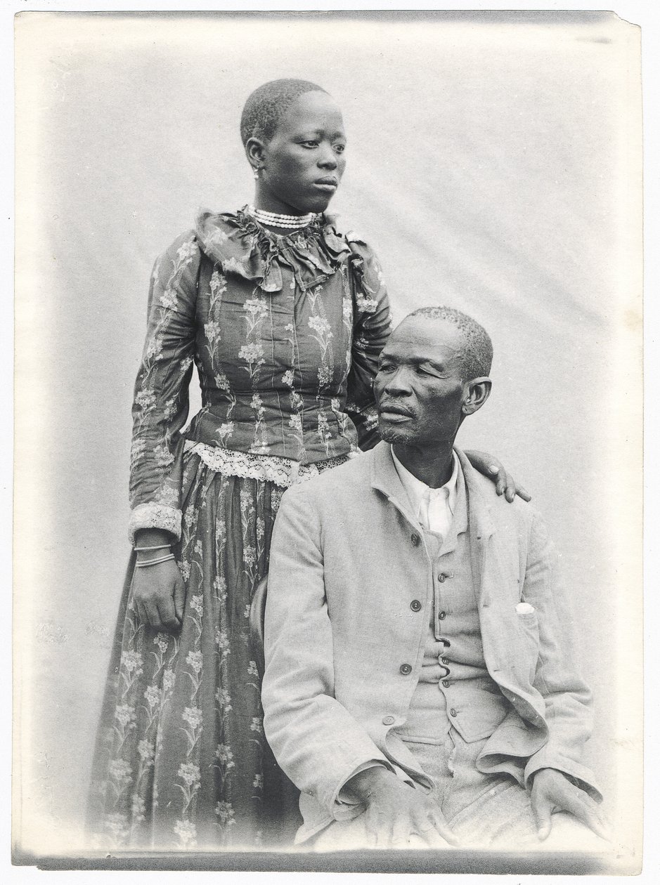 Khama ja hänen vaimonsa, n. 1910 (platinaprintti) tekijältä A. E. Hargreave