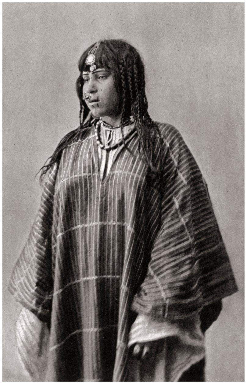 Beduiinien vaimo, Irak, 1925. tekijältä A. Kerim