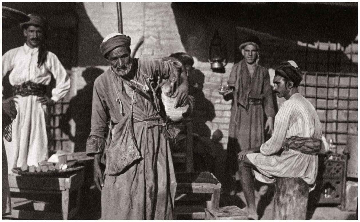Kylmän juomaveden ilmainen jakelu, Irak, 1925 tekijältä A. Kerim