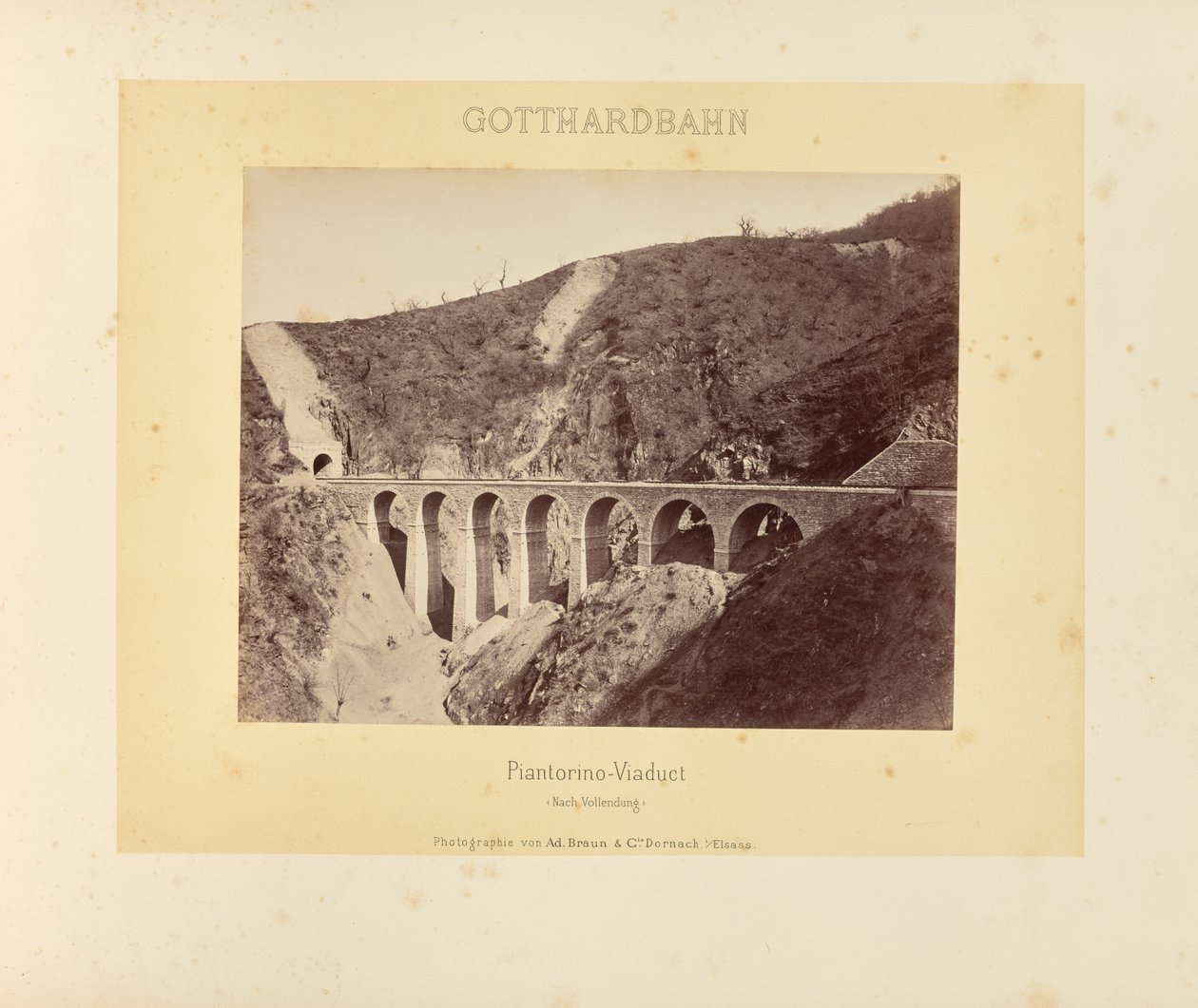 Gotthardin rautatie: Piantorinon viadukti (valmistumisen jälkeen) tekijältä Adolphe Braun and Cie