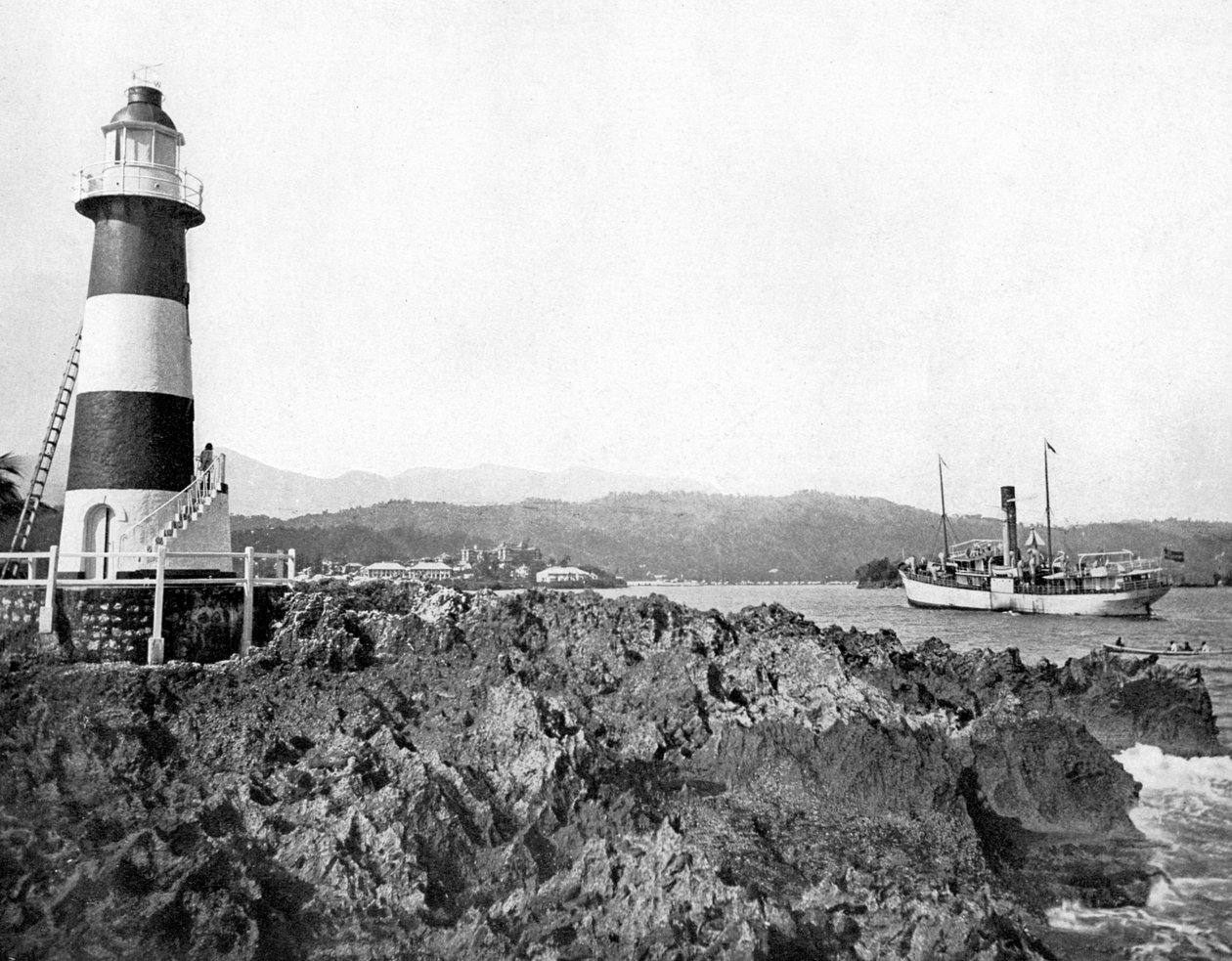 Sisäänkäynti Port Antonioon, Jamaika, c1905. tekijältä Adolphe Duperly and Son