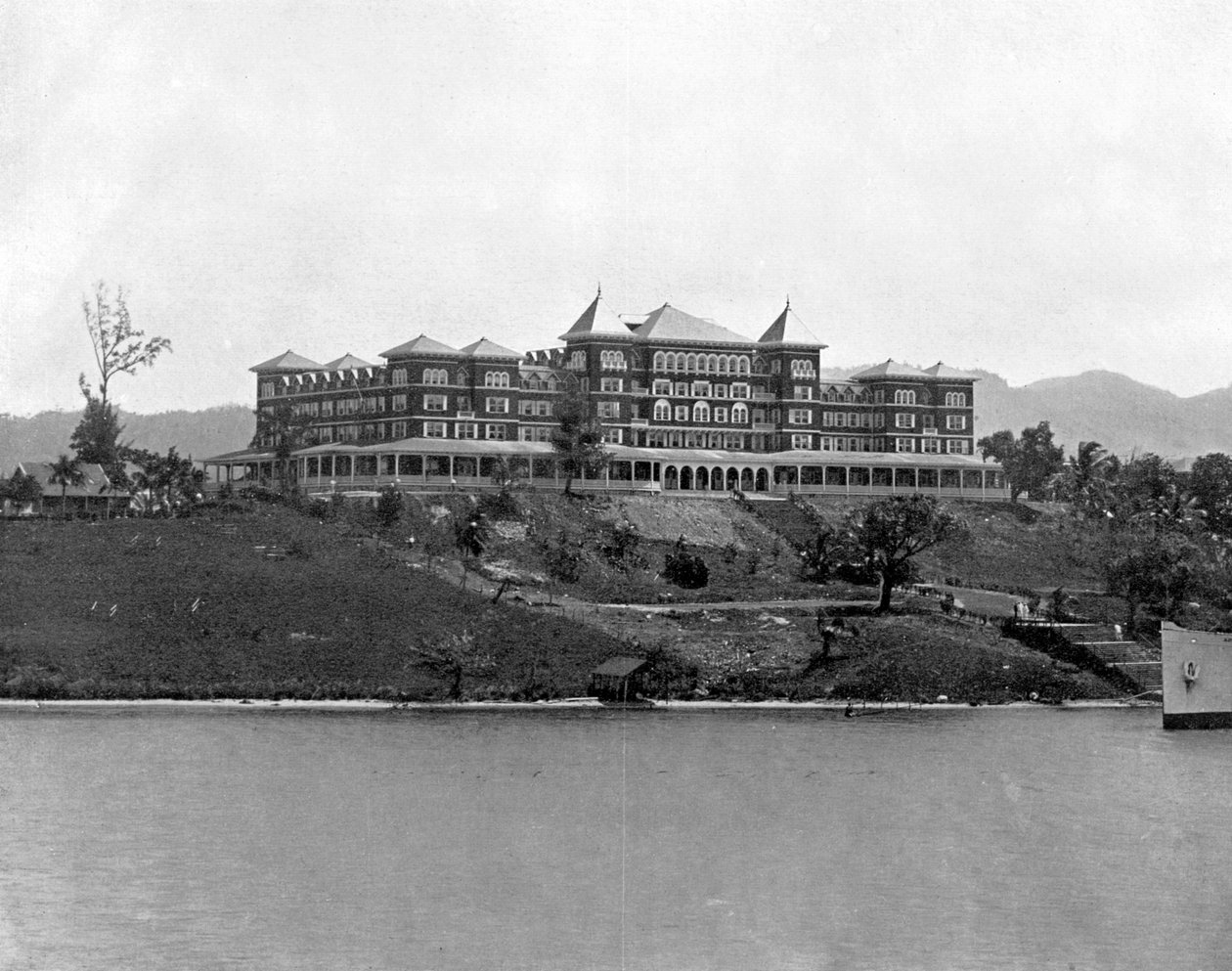 Titchfield Hotel, Port Antonio, Jamaika, 1905. tekijältä Adolphe Duperly and Son
