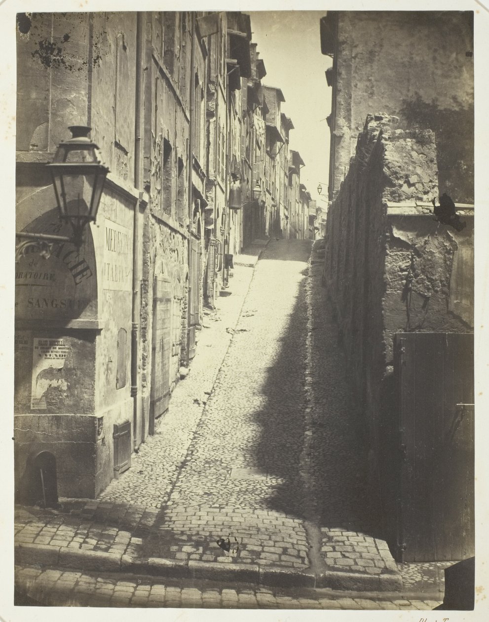 Rue des Grands Carmes, näkymä Rue Ste. Marthe -tieltä tekijältä Adolphe Terris