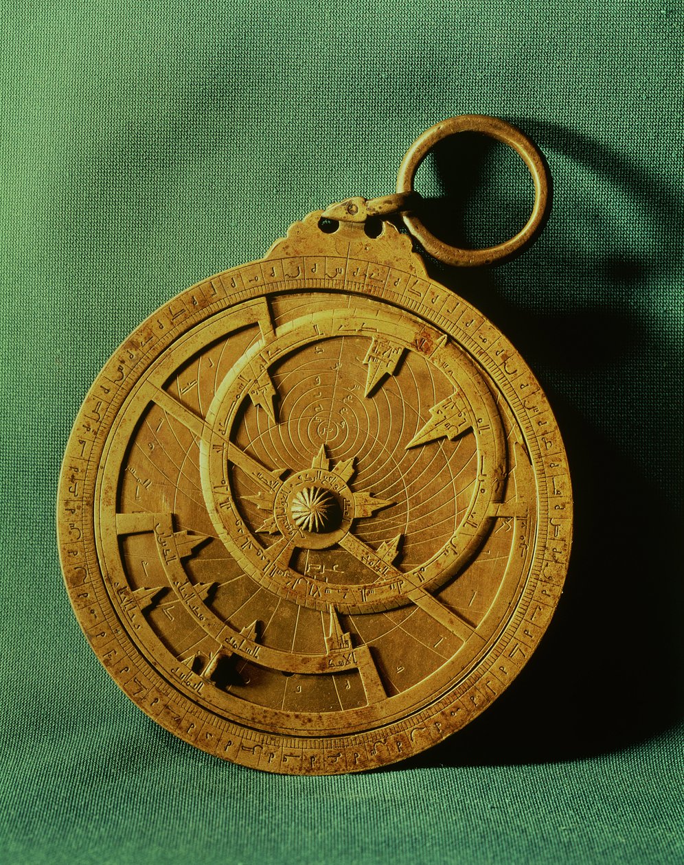 Astrolabe (kupari) tekijältä Ahmad ibn Khalaf