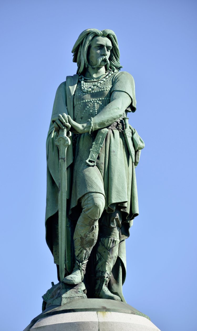 Vercingetorixin (72-46 eKr.), gallialaisen johtajan kolossaalinen patsas - Millet Aimen (1819-1891) veistos 6,60 m korkea erige vuonna 1865 Mont Auxois
