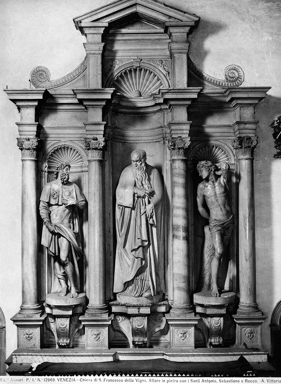 Alttari, Montefeltron kappeli (marmori) tekijältä Alessandro Vittoria