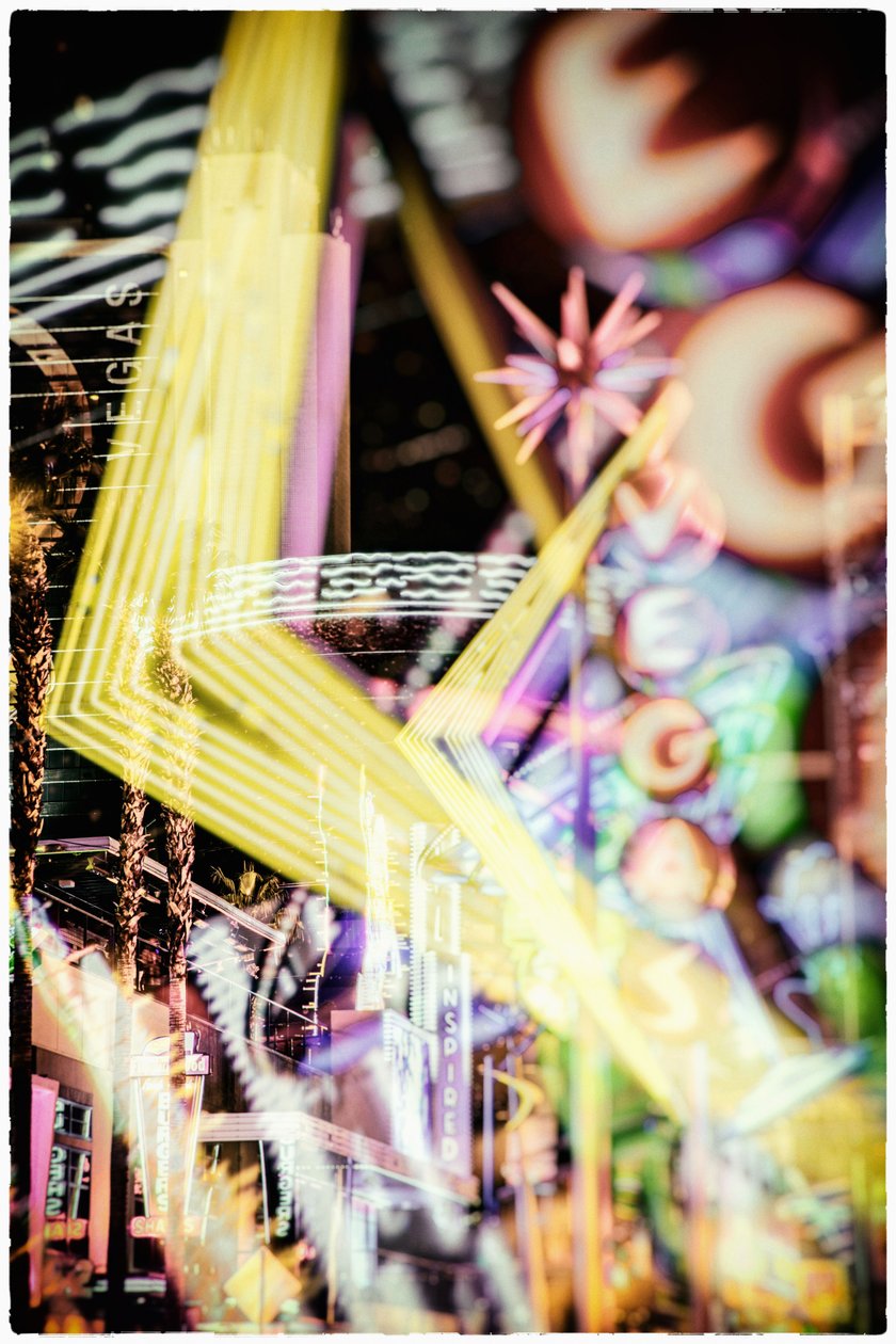  tekijältä Alex Caminker