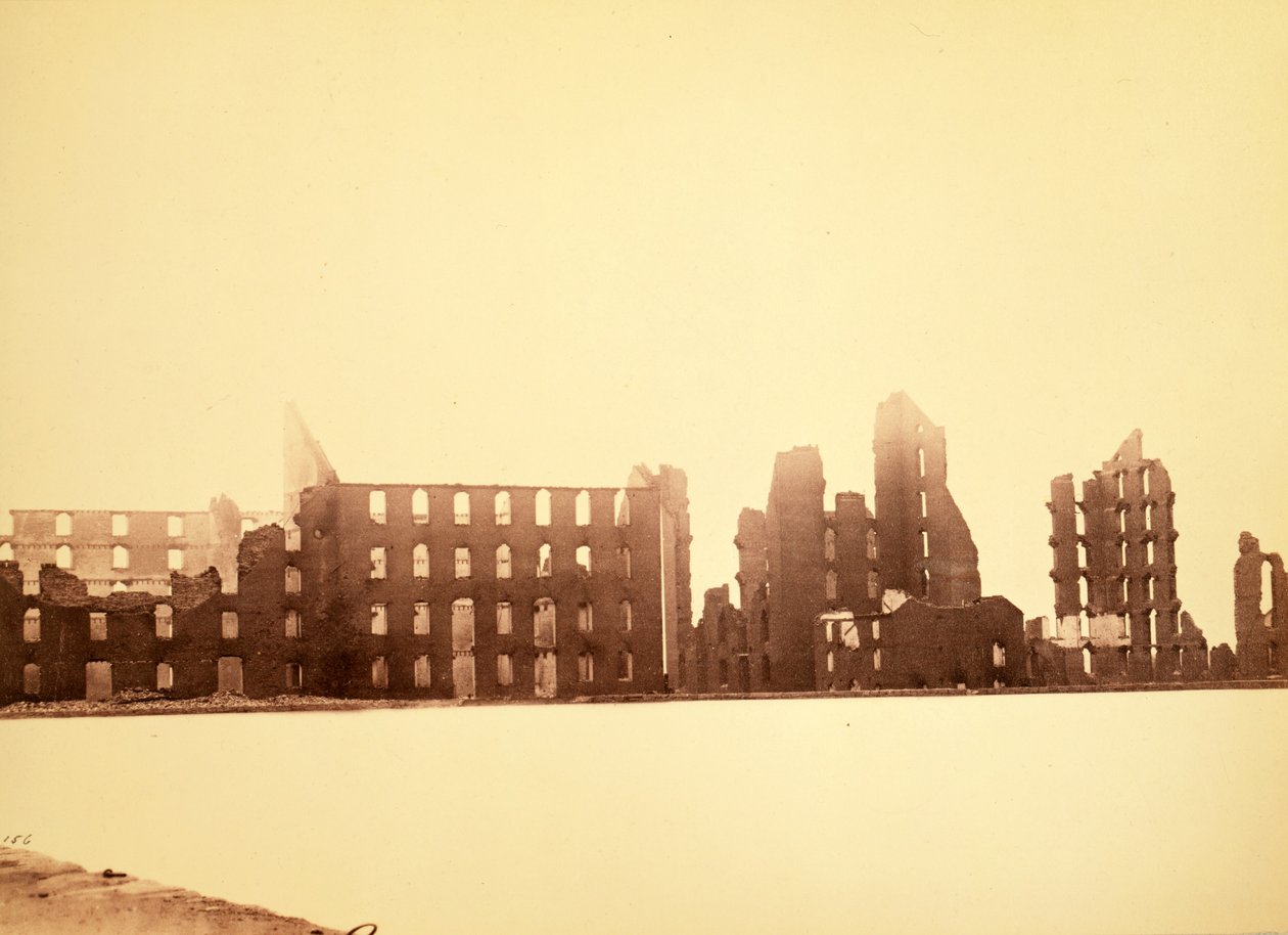 Gallegon jauhotehtaiden rauniot, Richmond, Virginia, 1865 (albumin hopeaprintti) tekijältä Alexander Gardner