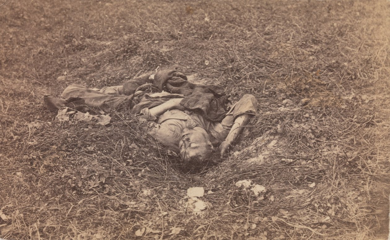 Konfederaation sotilas [Antietamin taistelukentällä], syyskuu 1862. tekijältä Alexander Gardner