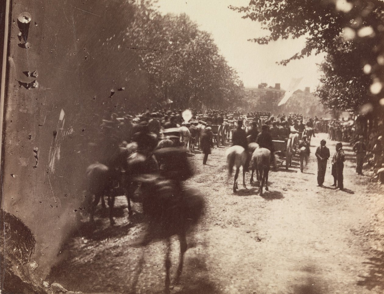 [Grand Army Review, Pennsylvania Avenue, Washington], 23. tai 24. toukokuuta 1865. tekijältä Alexander Gardner